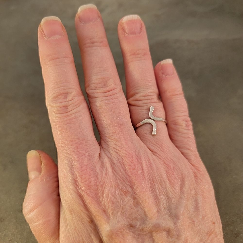 Sterling Simple Handcrafted Connect Ring Band - Picture 4 of 4